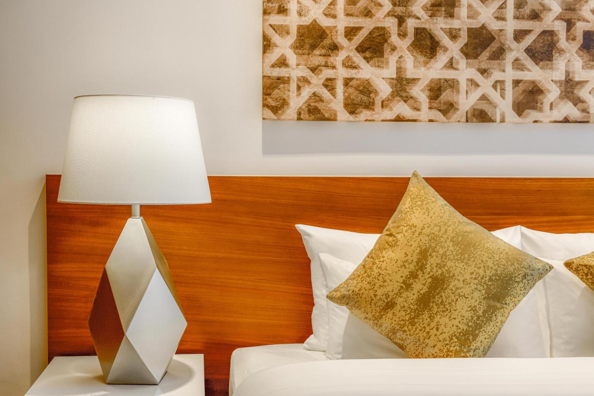 Grand Mercure Dubai City Exterior photo